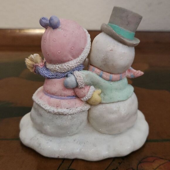 Precious Moments 2004 Snow Friends Figurine - Picture 2 of 10